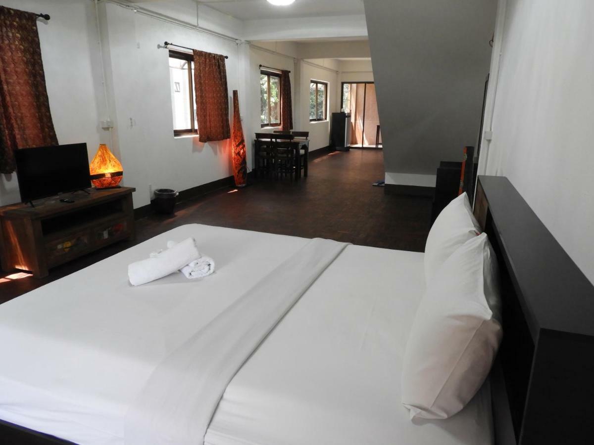 P'Lyn House Hotel Chiang Mai Exterior foto